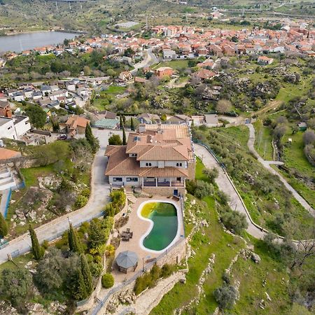 Mansion Con Jacuzzi A 40 Grados, Gran Piscina Y Padel Villa El Tiemblo Exteriör bild