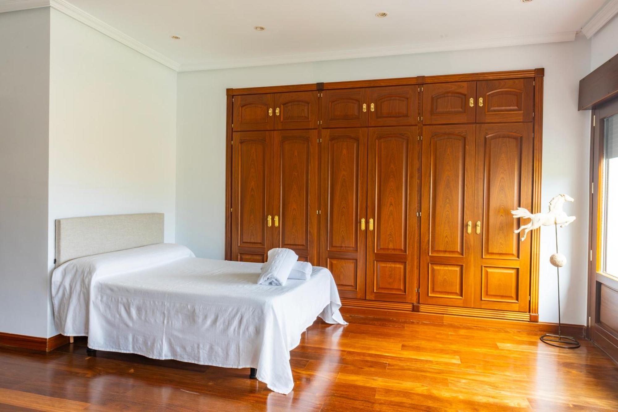 Mansion Con Jacuzzi A 40 Grados, Gran Piscina Y Padel Villa El Tiemblo Exteriör bild