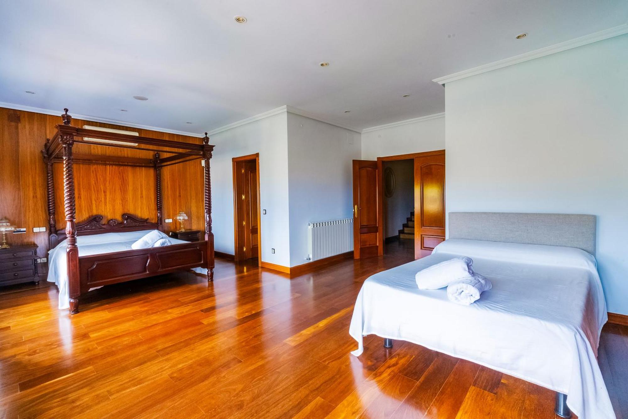 Mansion Con Jacuzzi A 40 Grados, Gran Piscina Y Padel Villa El Tiemblo Exteriör bild