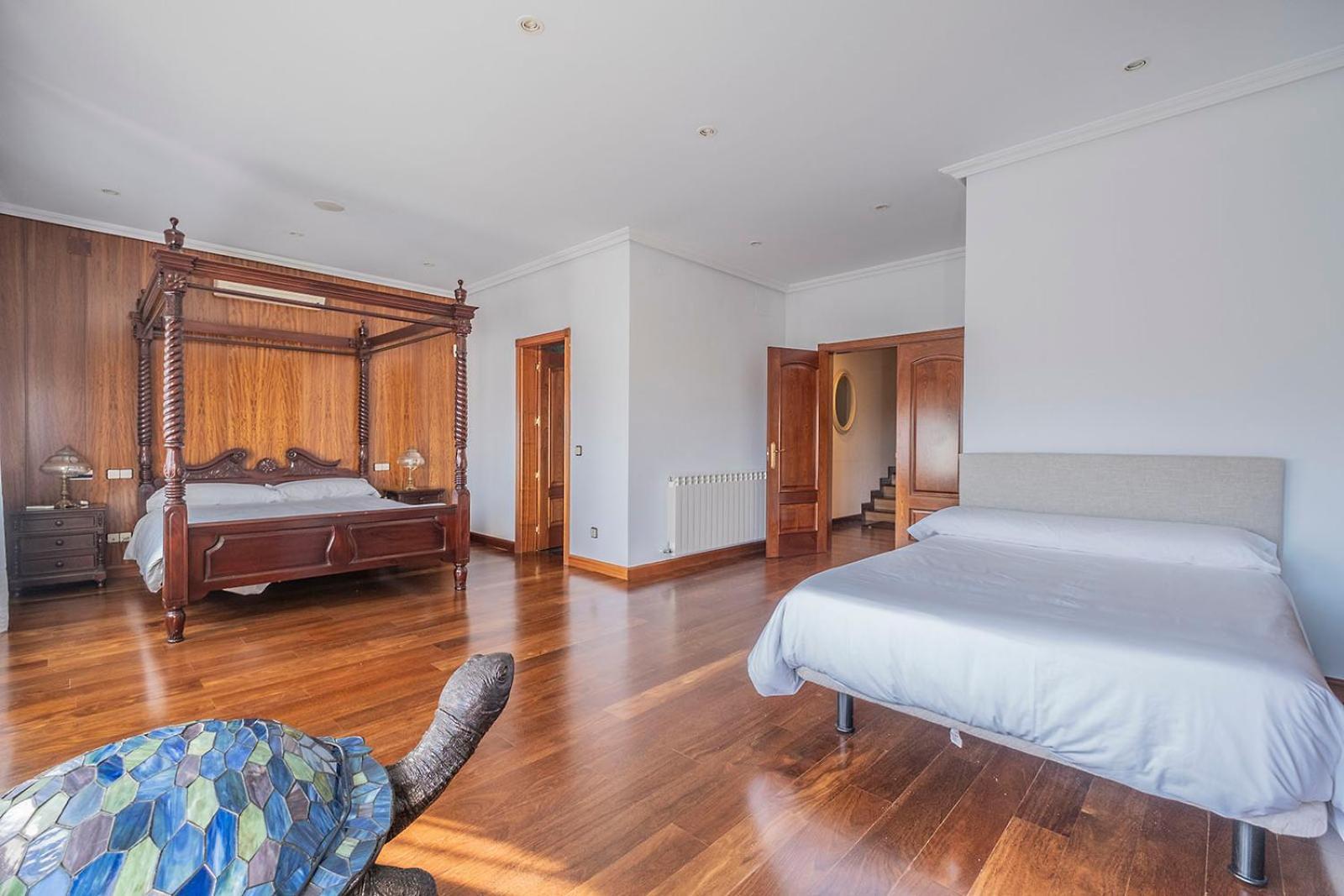 Mansion Con Jacuzzi A 40 Grados, Gran Piscina Y Padel Villa El Tiemblo Exteriör bild